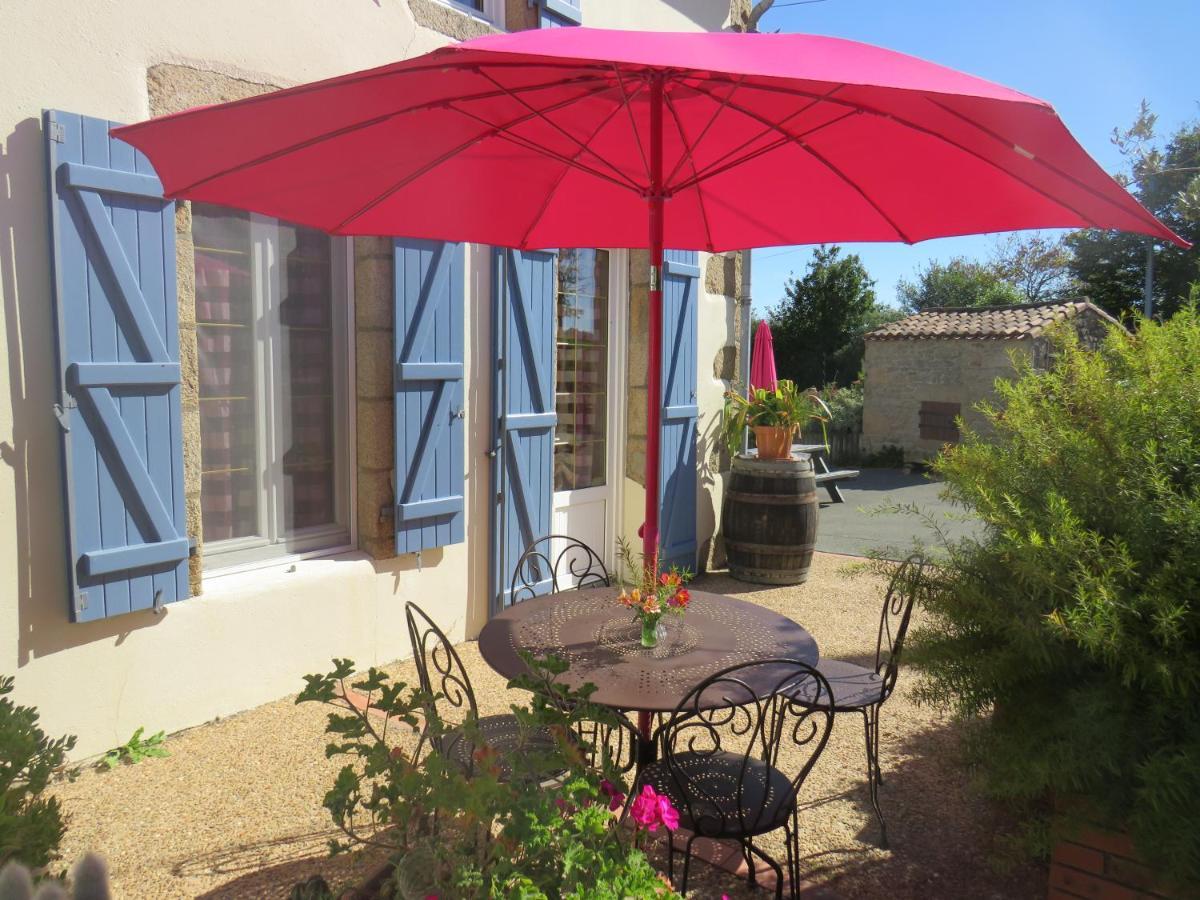 Domaine Des Fees La Gaubretiere Exterior foto
